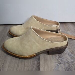 AMERICAN RAG Women's Segovia Mule Clogs Saddle Size 8 - New In Box